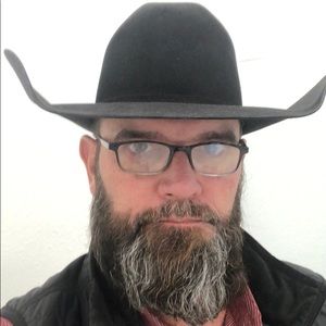 Meet your Posher, Les